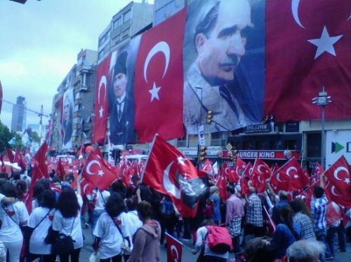 19  MAYIS'IN EN ÇOK KONUŞULAN FOTOĞRAFI! - Sayfa 7