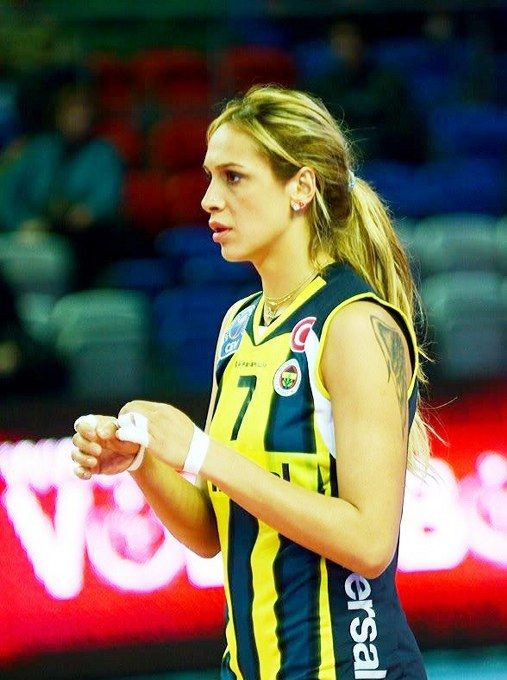 FENERBAHÇE'NİN SARI MELEĞİ SOYUNDU! - Sayfa 11