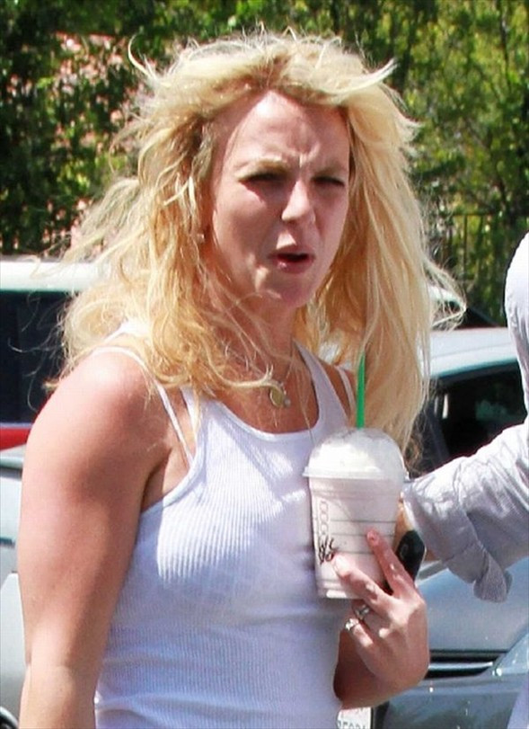 BRITNEY'İN PAPARAZZİ KABUSU! - Sayfa 2