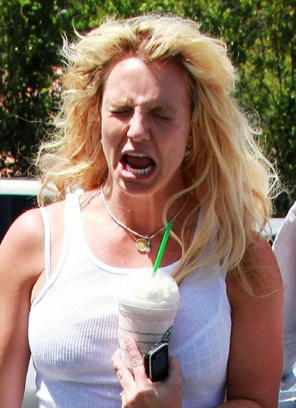 BRITNEY'İN PAPARAZZİ KABUSU! - Sayfa 6