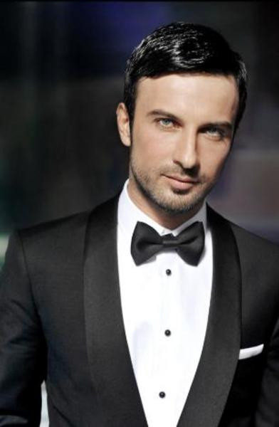 SMOKİNLİ VE PAPYONLU TARKAN - Sayfa 5