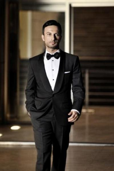 SMOKİNLİ VE PAPYONLU TARKAN - Sayfa 3