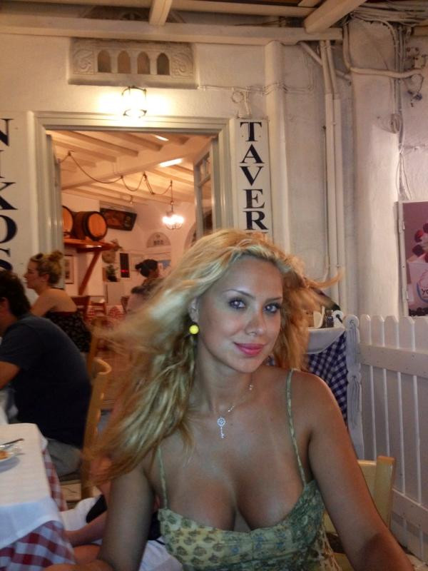 SEKSİ CİCİŞLER MYKONOS'TA - Sayfa 4