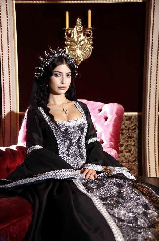 HÜRREM'İN YENİ RAKİBİ ISABELLA FORTUNA! - Sayfa 5