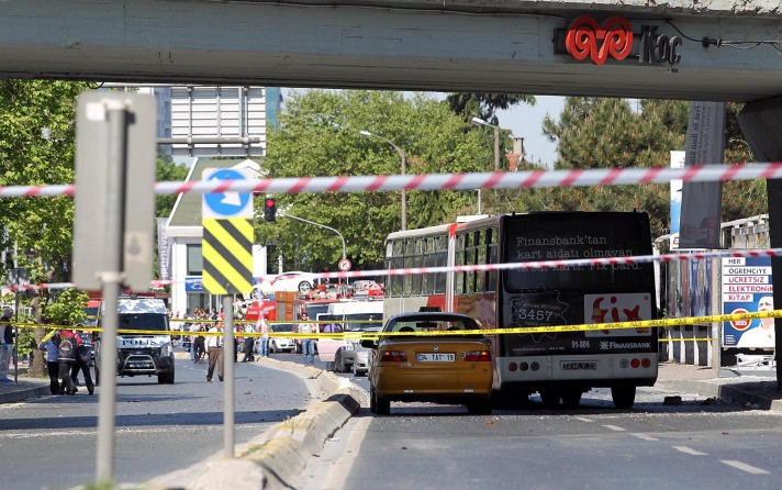 İSTANBUL ETİLER'DE BOMBA PATLADI - Sayfa 12