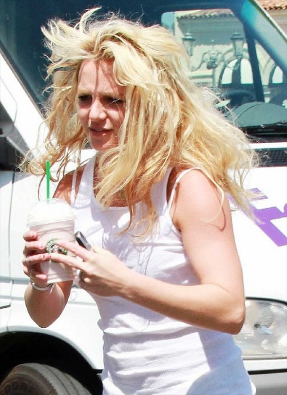 BRITNEY'İN PAPARAZZİ KABUSU! - Sayfa 4