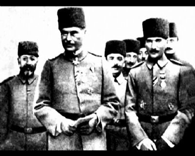 ATATÜRK'ÜN YAYINLANMAMIŞ FOTOĞRAFLARI - Sayfa 14