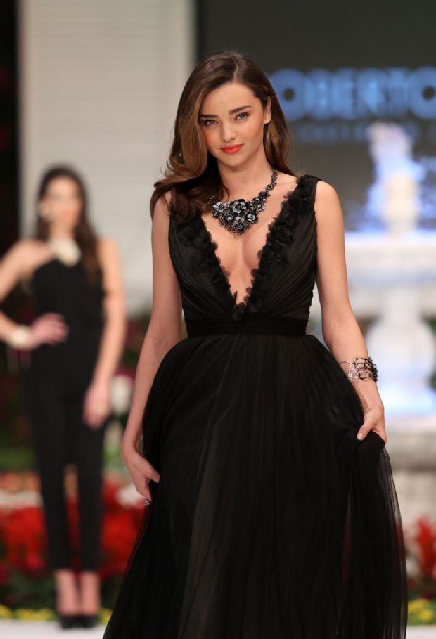 Miranda Kerr´e nazar değdi! - Sayfa 4