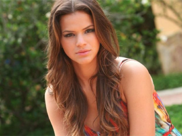 Bruna Marquezine'den cesur sahneler - Sayfa 16