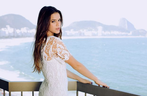 Bruna Marquezine'den cesur sahneler - Sayfa 23