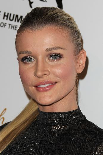 Joanna Krupa yine transparan giydi! - Sayfa 33