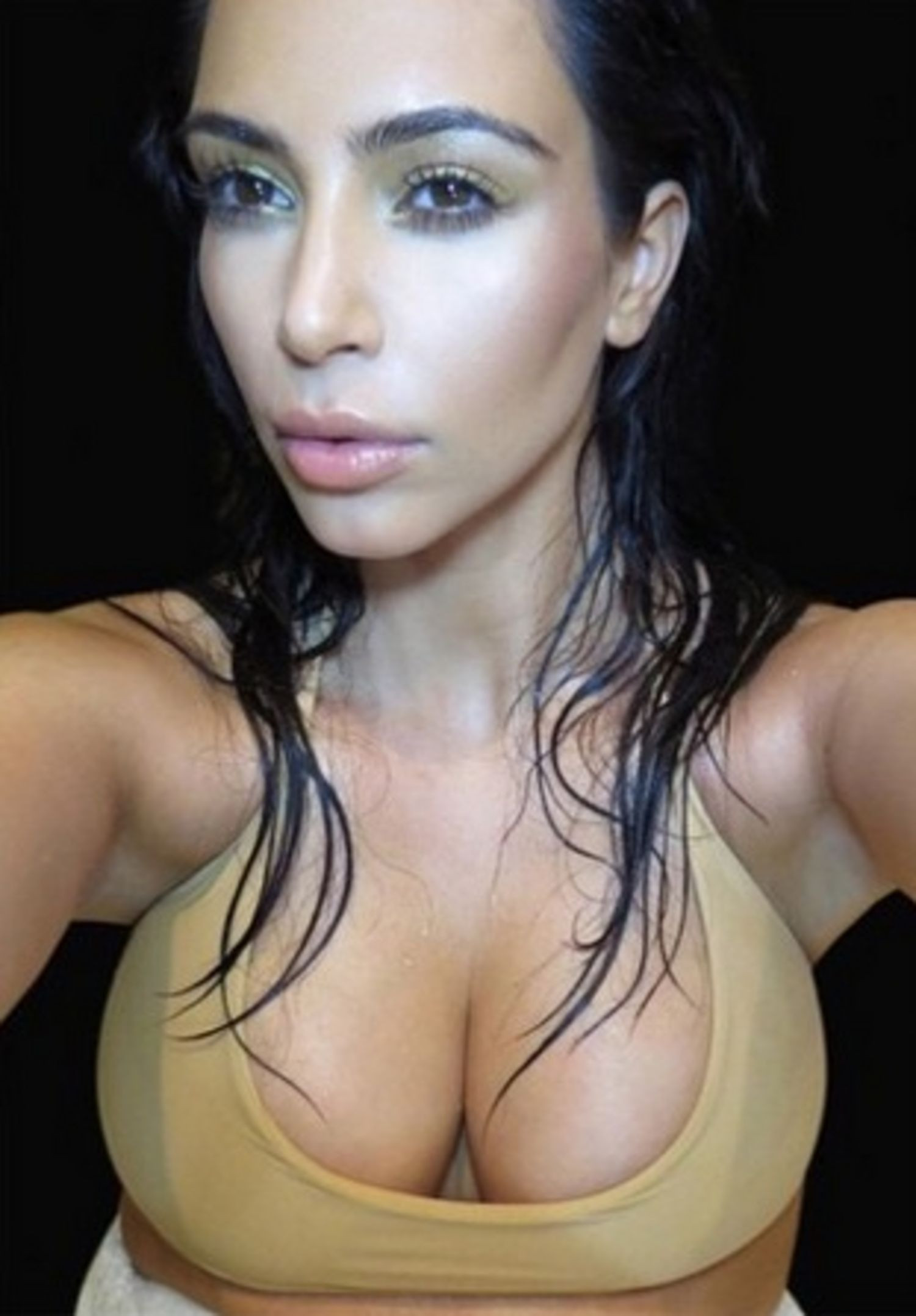 Kim Kardashian 'Barbie' oldu! - Sayfa 13