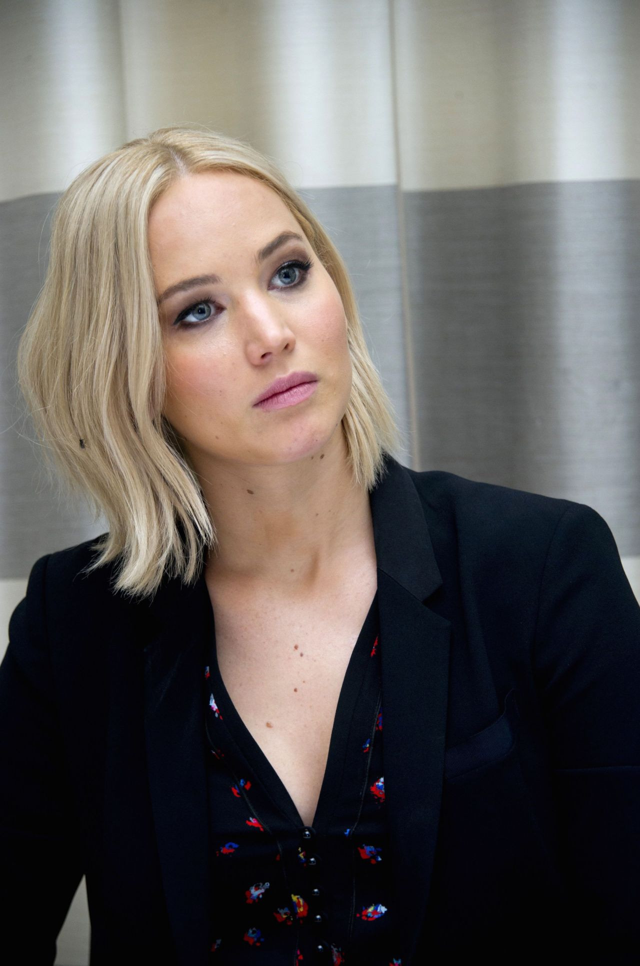 Jennifer Lawrence: Bana yaklaşan yabancılardan korkuyorum - Sayfa 28