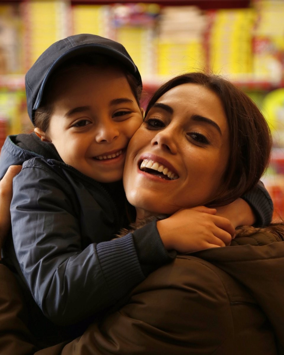 Bir döndü, pir döndü! Cansu Dere 'yok olduğu' 3 yılda neler yaptı? - Sayfa 2