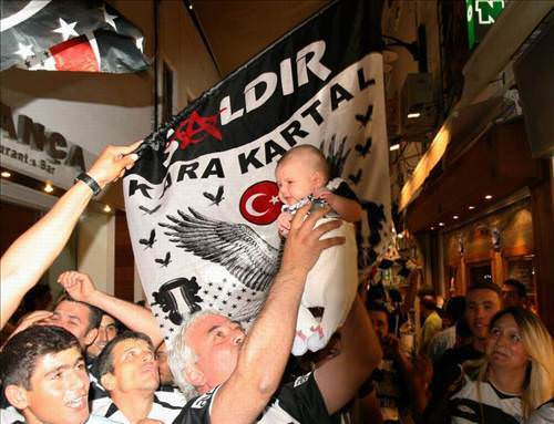 Beşiktaş'ın şampiyonluk kutlamaları - Sayfa 12