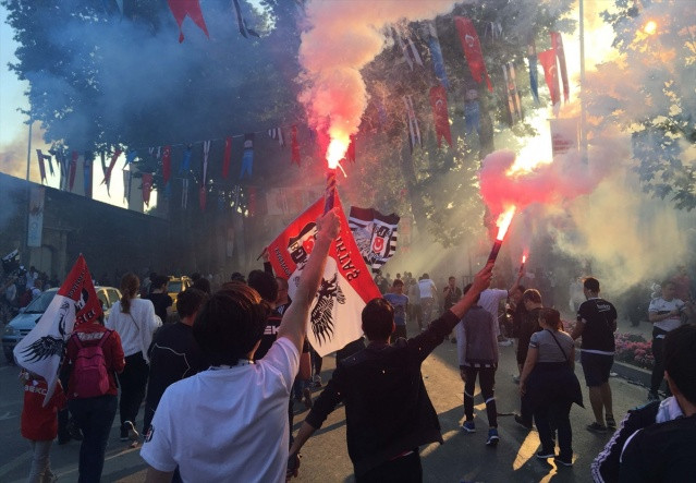 Beşiktaş'ın şampiyonluk kutlamaları - Sayfa 36