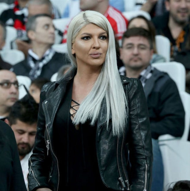 Jelena Karleusa'dan olay paylaşım! Tosic yatakta, fotoğrafı kim çekti? - Sayfa 11