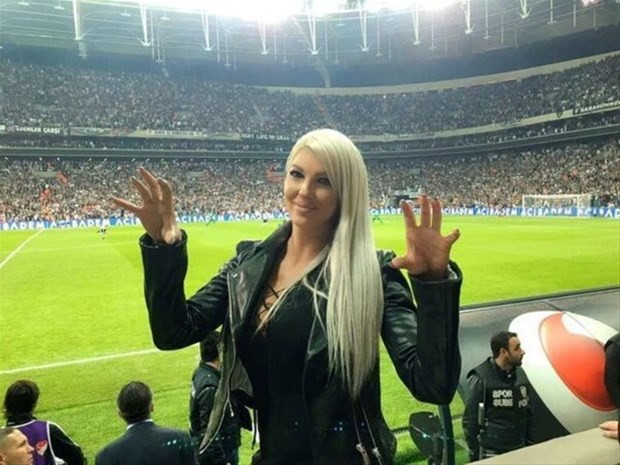 Jelena Karleusa'dan olay paylaşım! Tosic yatakta, fotoğrafı kim çekti? - Sayfa 12