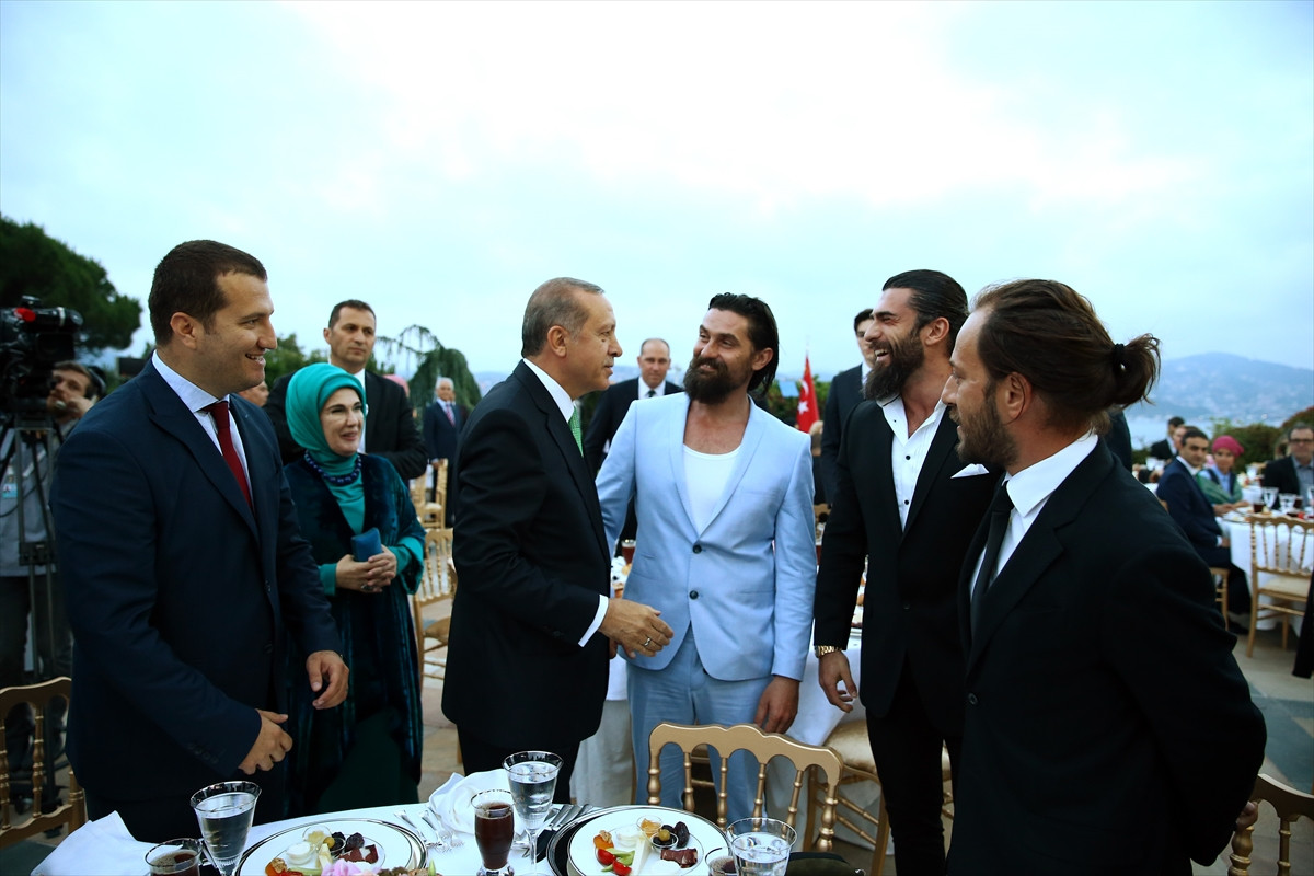 Erdoğan'ın iftar yemeğinde ünlüler geçidi - Sayfa 19