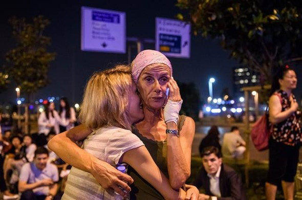 Dünya basını, hain saldırıyı bu fotoğraflarla gördü! - Sayfa 6