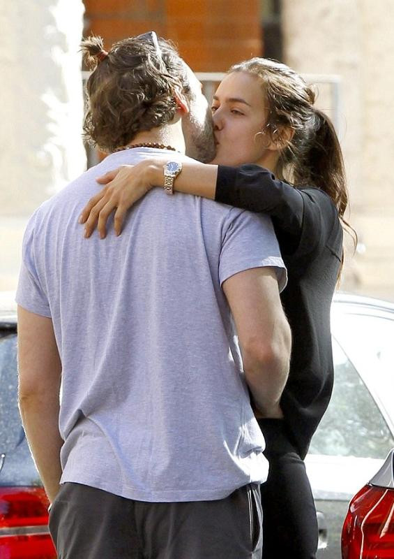 Irina Shayk sevgilisi Bradley Cooper'a trip attı - Sayfa 15