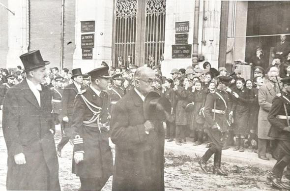 Atatürk'ün cenaze töreni görüntüleri: Bir millet kurtarıcısına ağlıyor - Sayfa 21