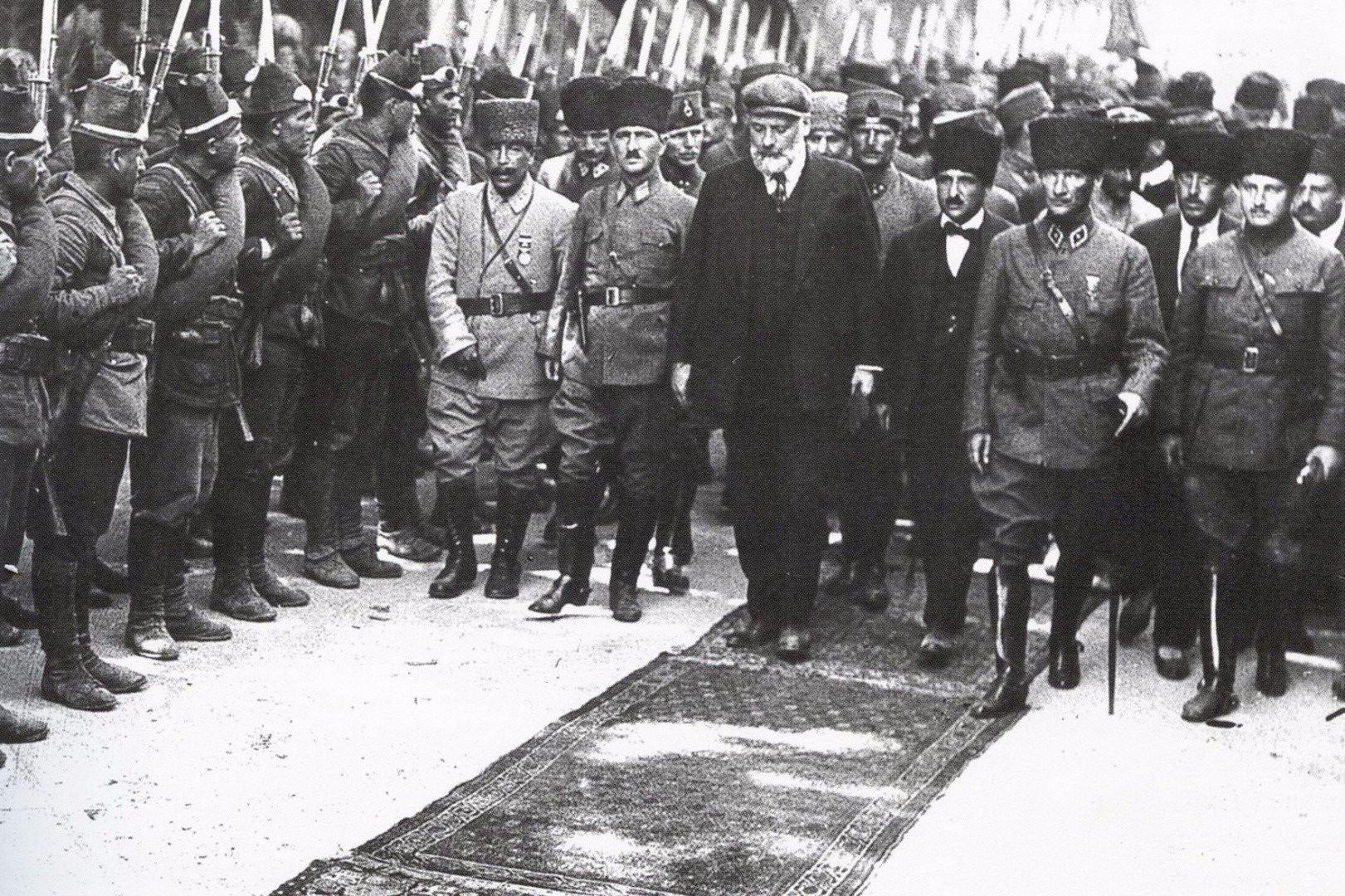 Atatürk'ün leblebilerini aşıran çocuğun arşivinden çıktı! - Sayfa 7