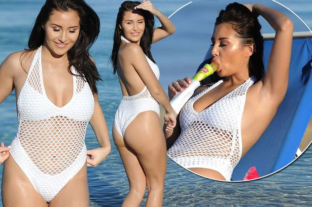 Chloe Goodman plajı yaktı geçti! - Sayfa 27