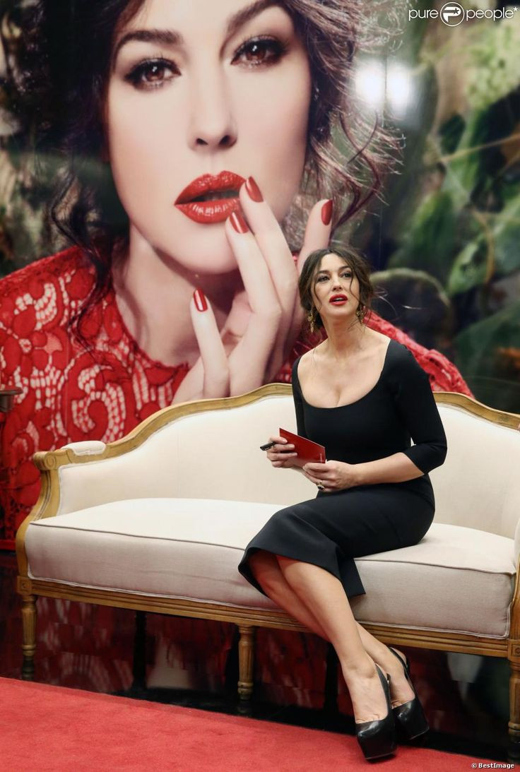 Monica Bellucci’den seksi pozlar - Sayfa 20