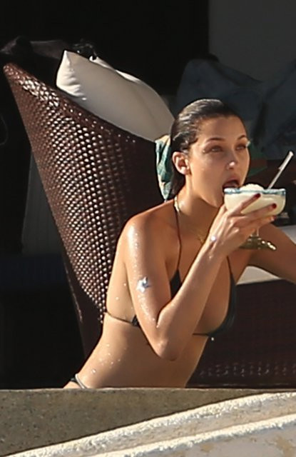 Bella Hadid Meksika kaçamağında! - Sayfa 32