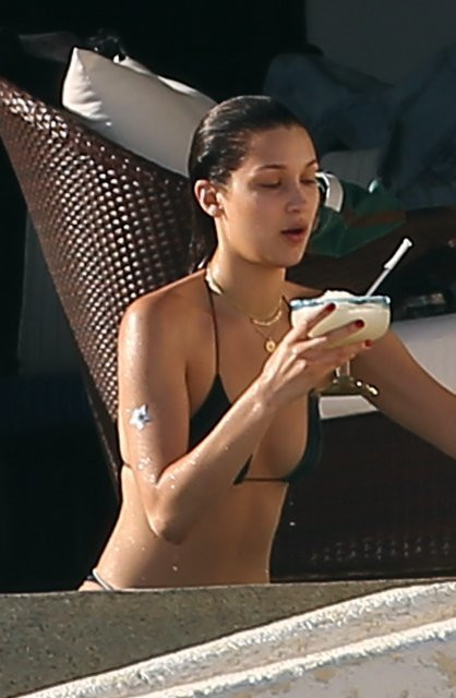 Bella Hadid Meksika kaçamağında! - Sayfa 33