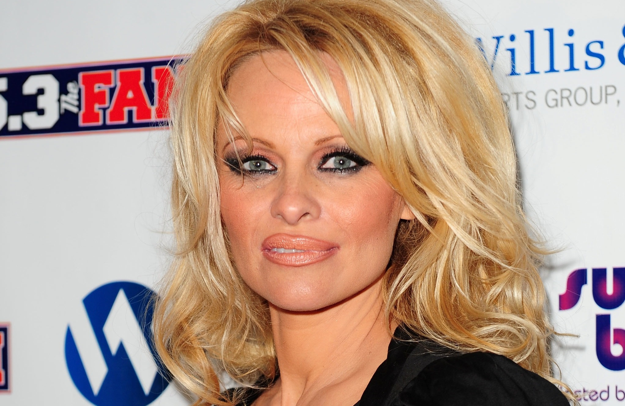 Pamela Anderson yıllara meydan okudu - Sayfa 20