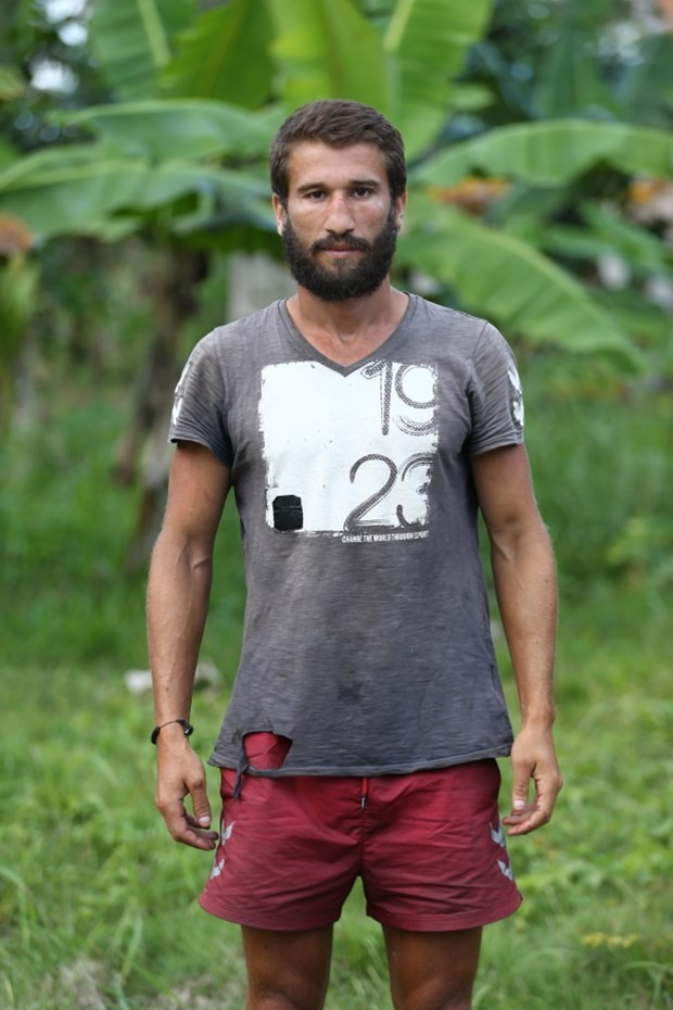 Survivor Adası'nda aşk üçgeni! Adem, Berna'dan hoşlanıyor mu? - Sayfa 2