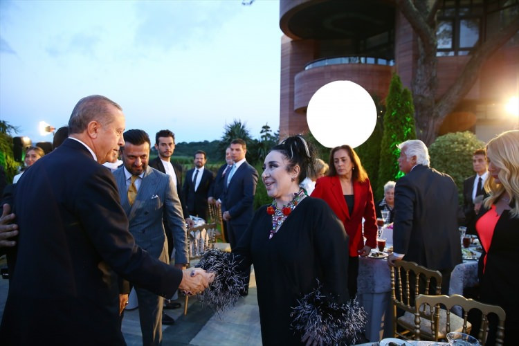 Cumhurbaşkanı Erdoğan'ın iftar yemeğine ünlü akını - Sayfa 2