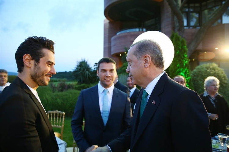 Cumhurbaşkanı Erdoğan'ın iftar yemeğine ünlü akını - Sayfa 4