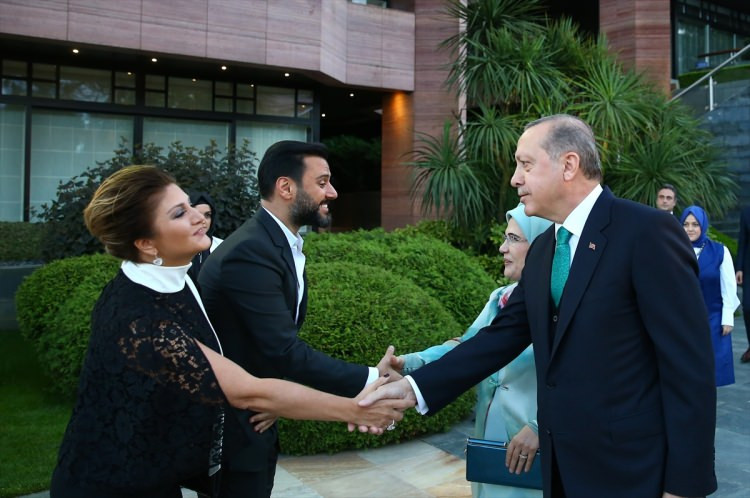 Cumhurbaşkanı Erdoğan'ın iftar yemeğine ünlü akını - Sayfa 5