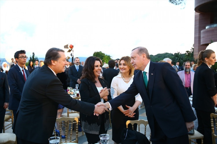 Cumhurbaşkanı Erdoğan'ın iftar yemeğine ünlü akını - Sayfa 11