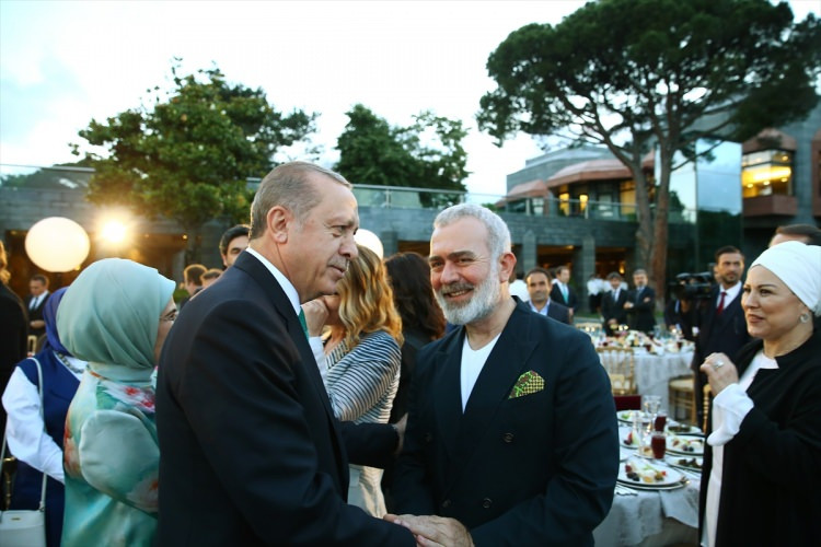 Cumhurbaşkanı Erdoğan'ın iftar yemeğine ünlü akını - Sayfa 13