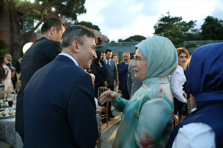 Cumhurbaşkanı Erdoğan'ın iftar yemeğine ünlü akını - Sayfa 42