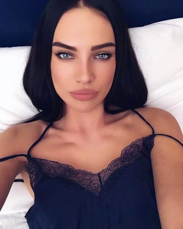 Rus güzel, Adriana Lima'nın tahtına göz dikti! - Sayfa 4