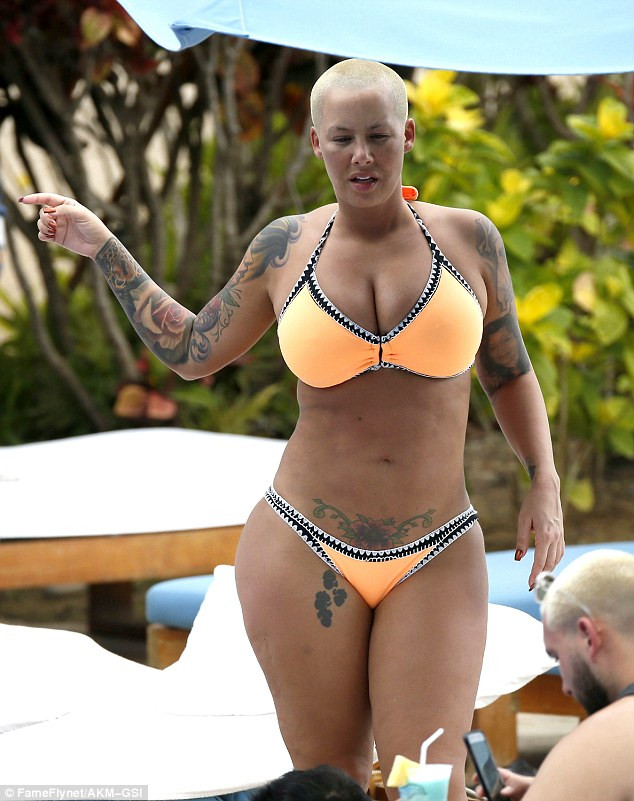 Amber Rose: “Göğüslerimi küçülttüm, mutluyum” - Sayfa 2