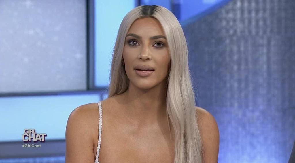 Kim Kardashian’dan yılın ilk yatak pozu - Sayfa 26