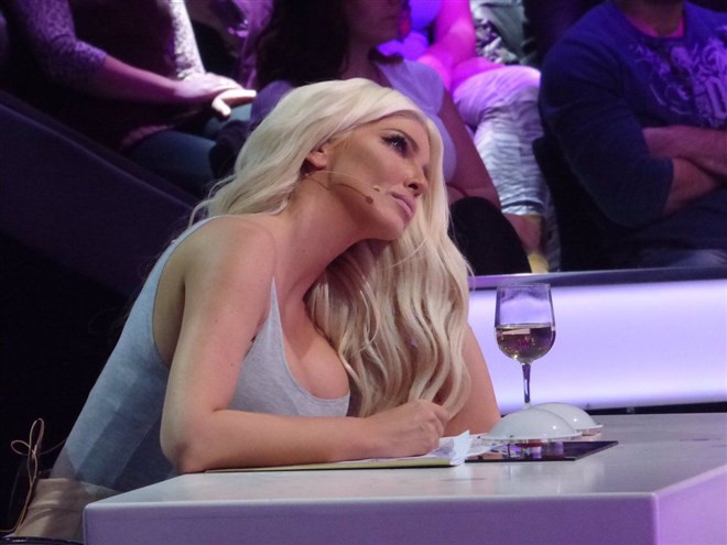 Jelena Karleusa çılgına döndü: Kıçımı öpün bitkinlikten ölün! - Sayfa 82