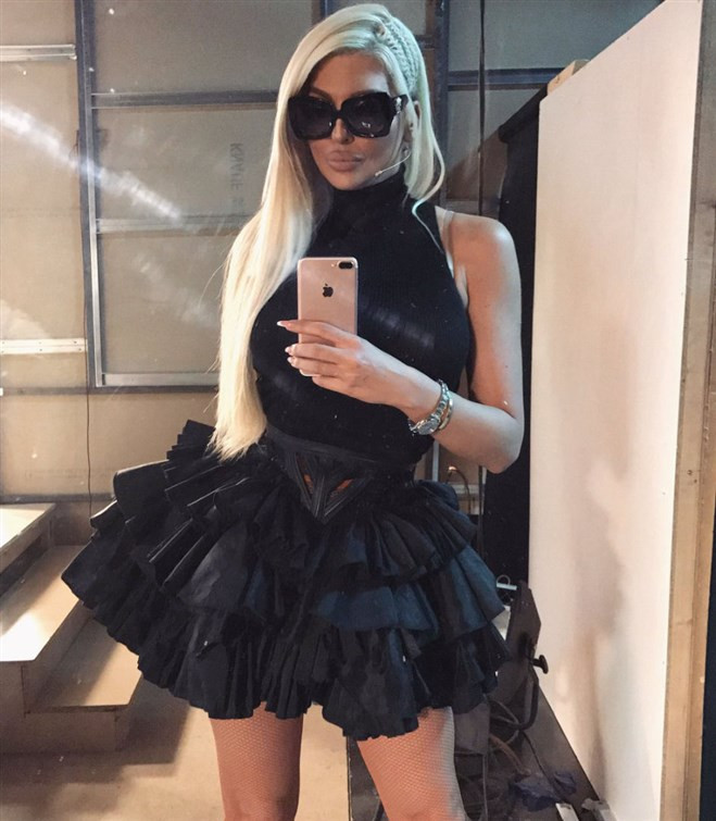 Jelena Karleusa çılgına döndü: Kıçımı öpün bitkinlikten ölün! - Sayfa 102