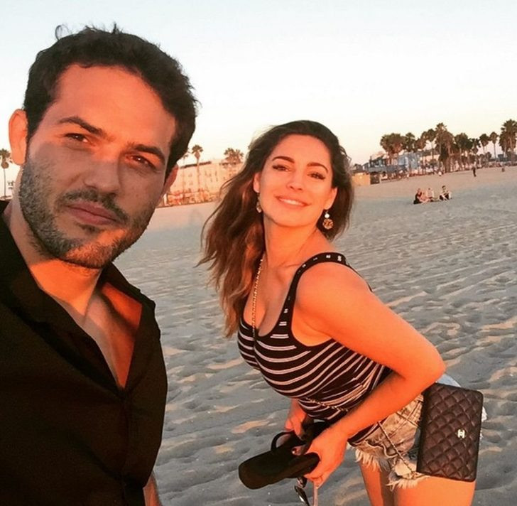 Kıvrımlı model Kelly Brook paylaşmaya doymadı - Sayfa 3