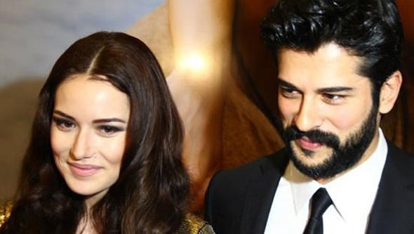 Burak Özçivit ile Fahriye Evcen'den kötü haber! Araları bozuk! - Sayfa 1