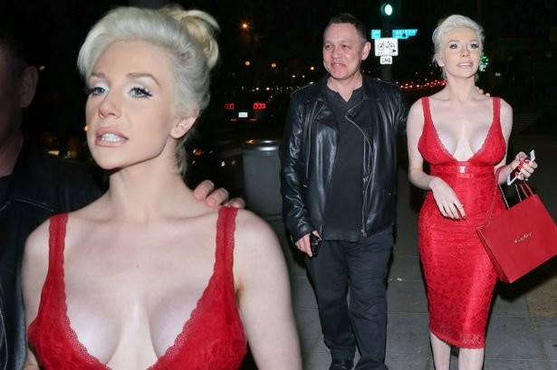 Courtney Stodden şarkıcılığa soyundu! - Sayfa 6