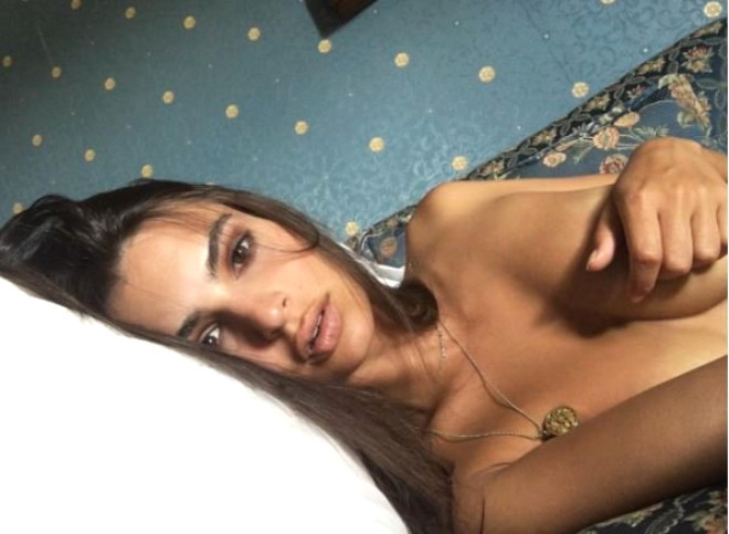 Emily Ratajkowski, kendi markası için soyundu! - Sayfa 26