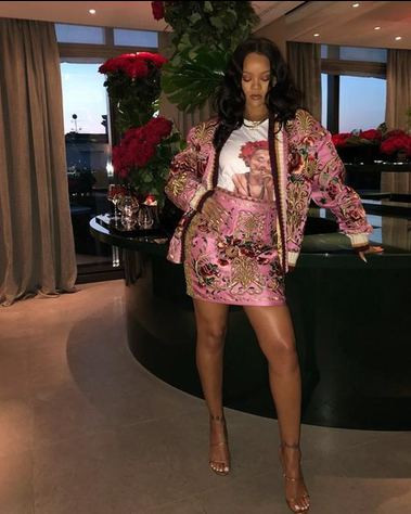 Rihanna'dan Türk hayranlarına jest! - Sayfa 7