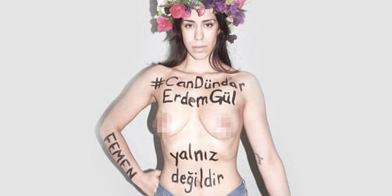 FEMEN Can Dündar ve Erdem Gül için soyundu! - Resim : 1